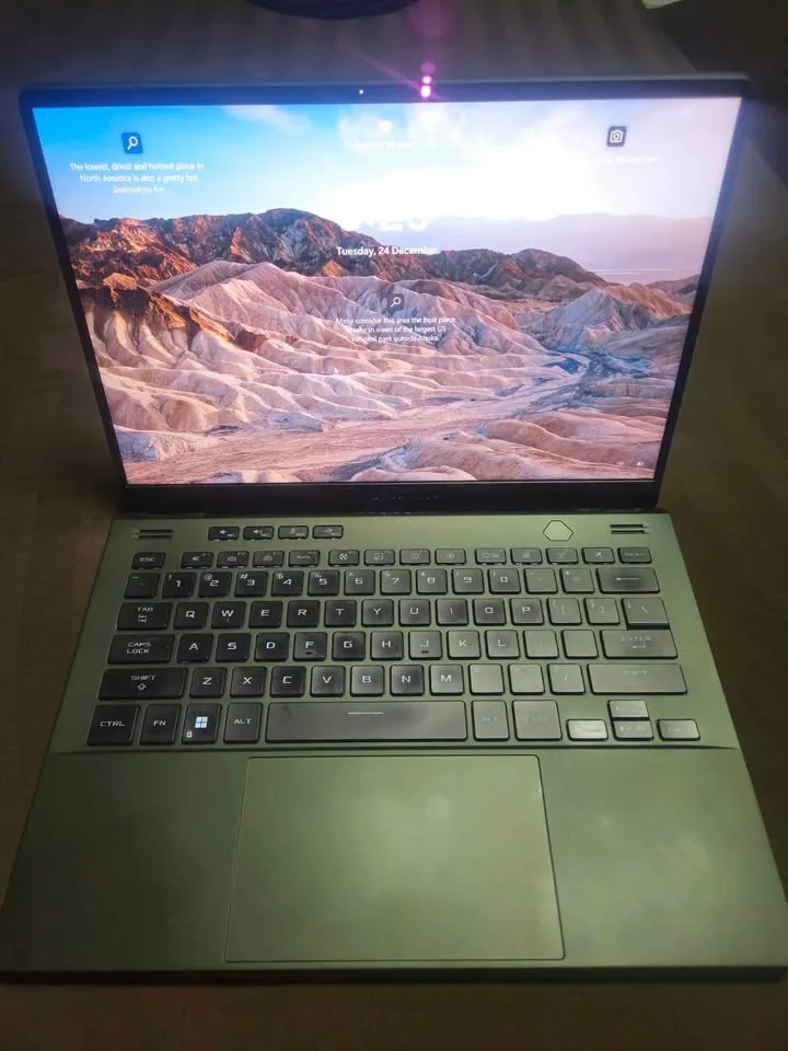 Asus Zephyrus G14 (2022) RX 6700S - Ryzen 9 - 24GB DDR5 image indicator(4)