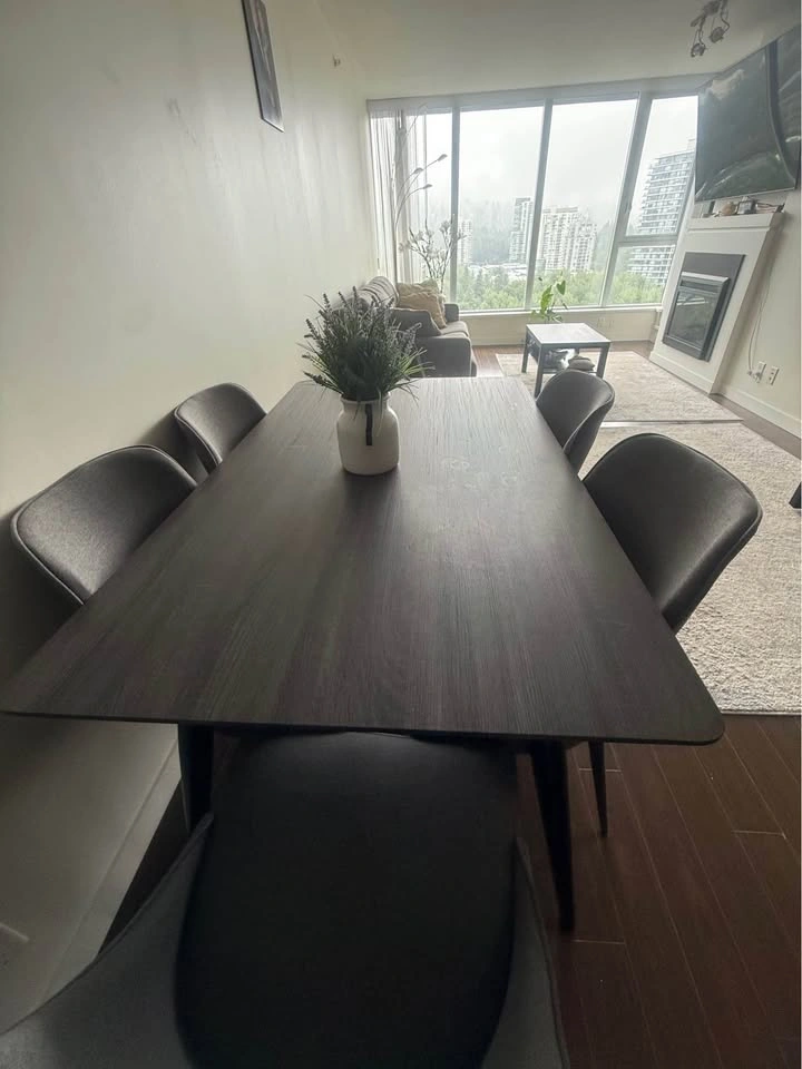 Modern Dining Table + 6 The Brick Chairs – Excellent Condition - photo 2