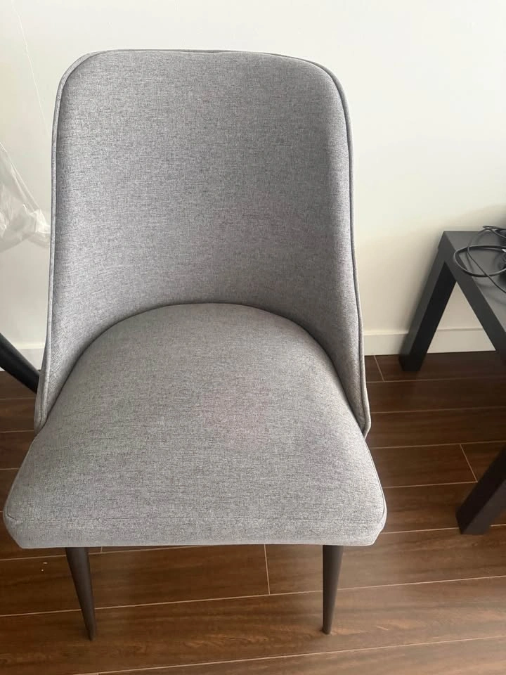 Modern Dining Table + 6 The Brick Chairs – Excellent Condition - photo 3