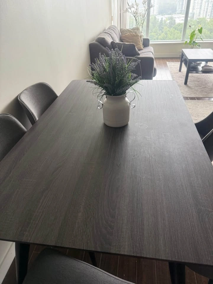 Modern Dining Table + 6 The Brick Chairs – Excellent Condition - photo 4