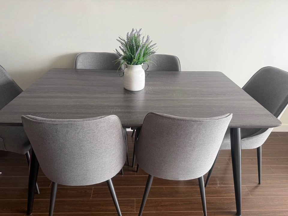 Modern Dining Table + 6 The Brick Chairs – Excellent Condition - photo 5