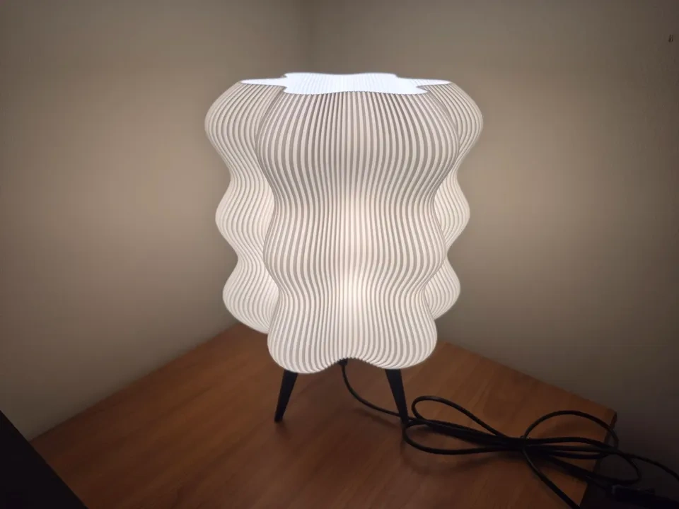 Modern Wavy Table Lamp - photo 3