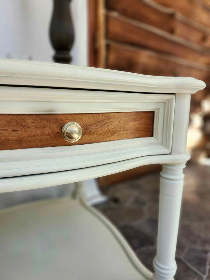 Pair of Refinished Hooker Furniture End Tables – Cream & Natural - photo 3