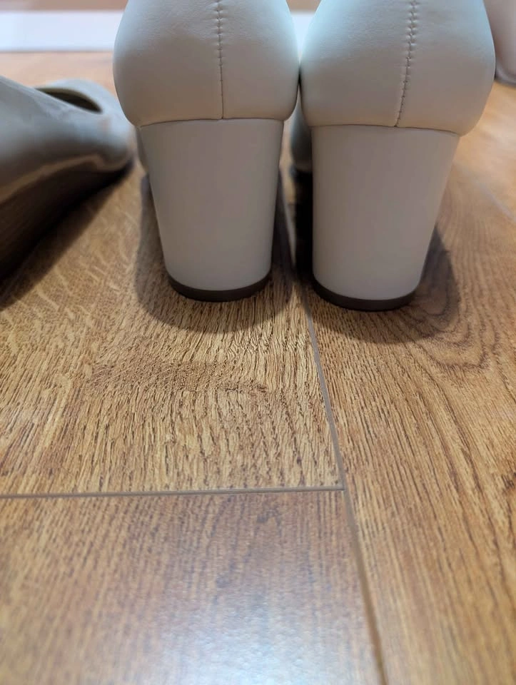 Women Heels - Size US 9.5 - photo 2