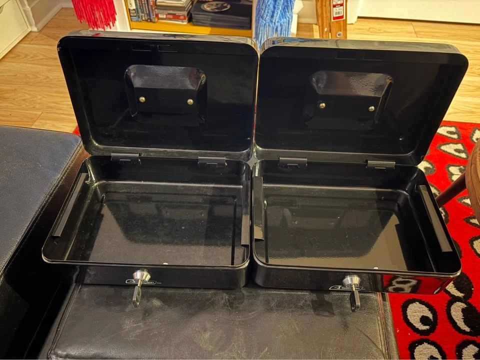 Set of 2 Garrison Black Metal Cash Boxes with Keys - photo 2