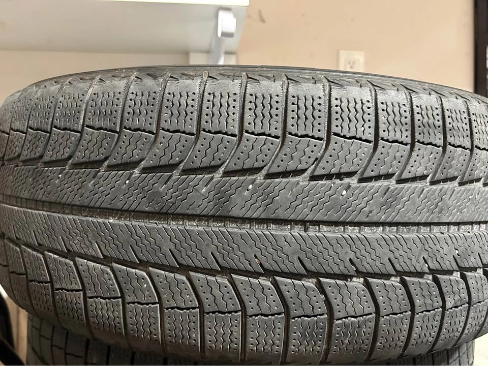 235/55/19 Michelin Winter Tires with Steel Wheels (2018) - photo 2