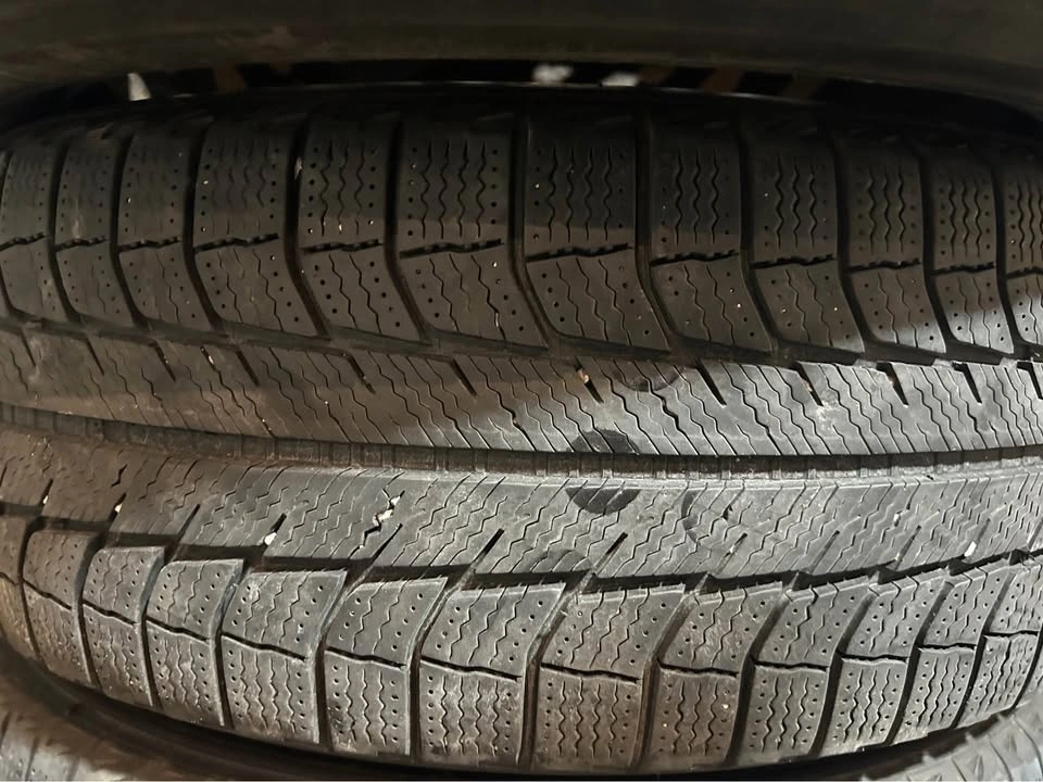 235/55/19 Michelin Winter Tires with Steel Wheels (2018) - photo 3