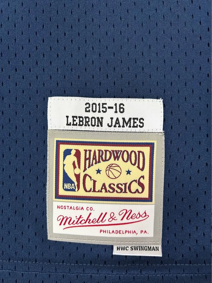 LeBron James Cavaliers 2015-16 Hardwood Classics Jersey NWT - photo 2