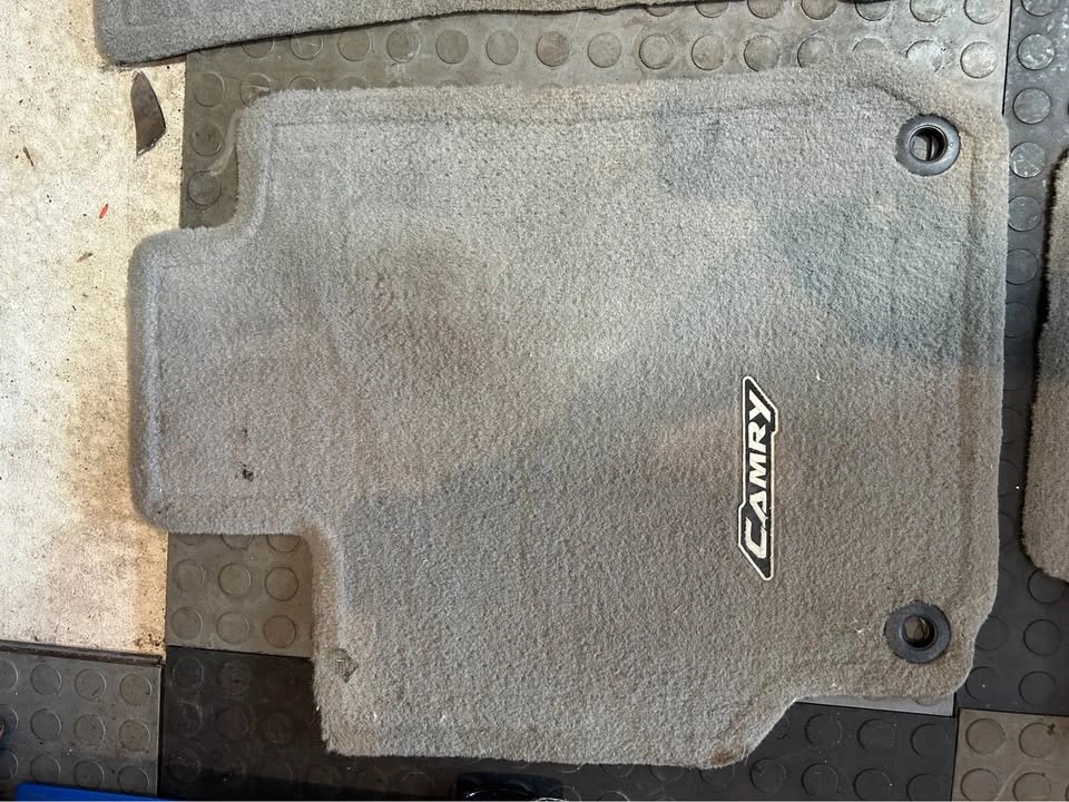 Toyota Camry 2007–2011 mats - photo 2