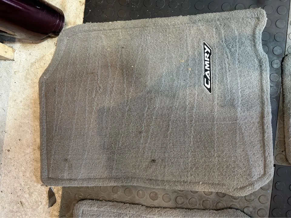 Toyota Camry 2007–2011 mats - photo 3