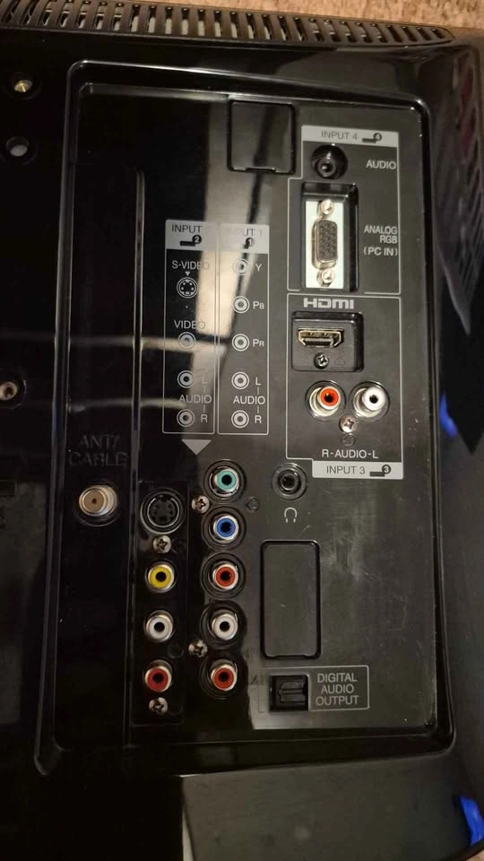 Sharp TV - photo 2