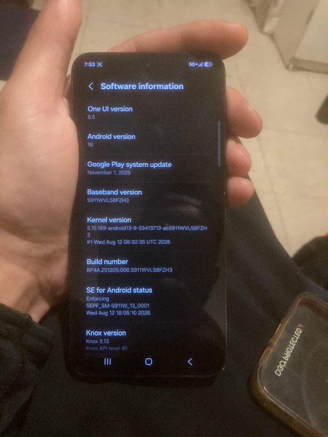 Looking to trade my Samsung Galaxy S23 - photo 3