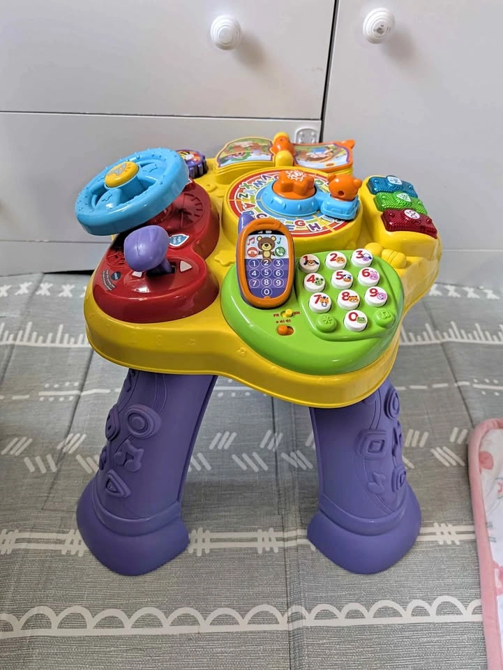 VTech Magic star learning table