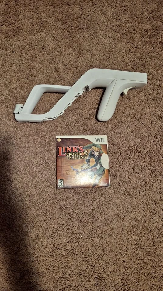 Wii Zapper and Link's Crossbow Training Game