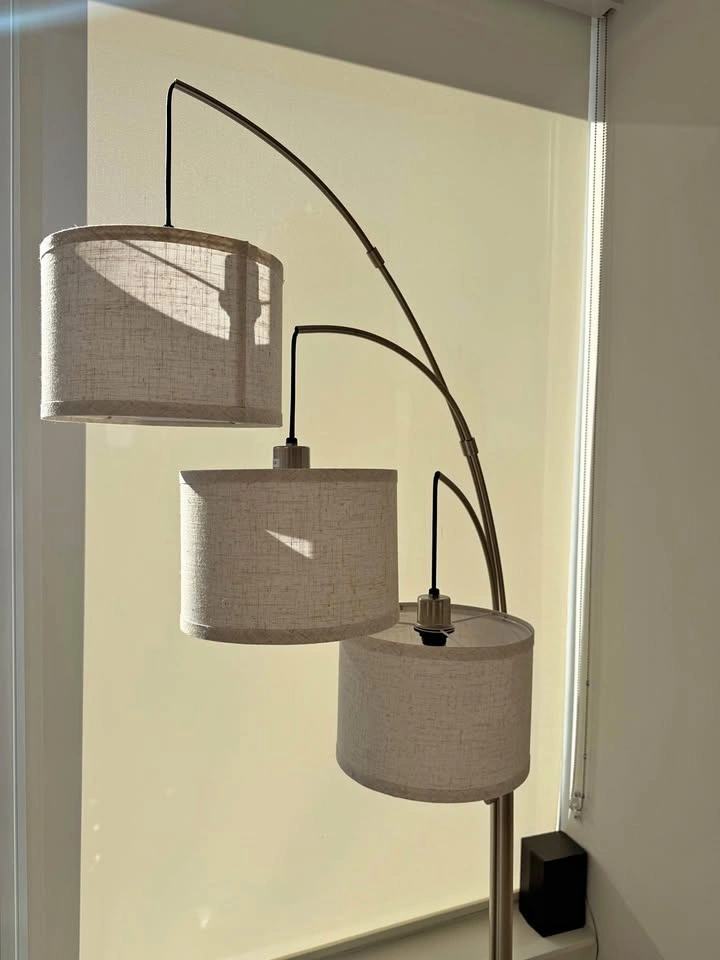 Floor lamp