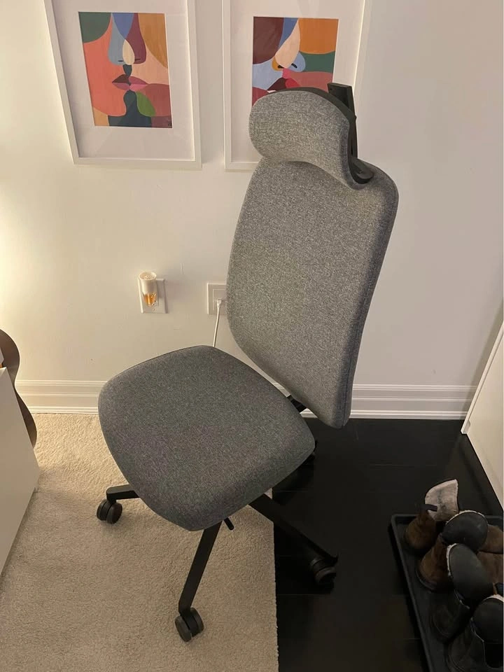 Desk chair