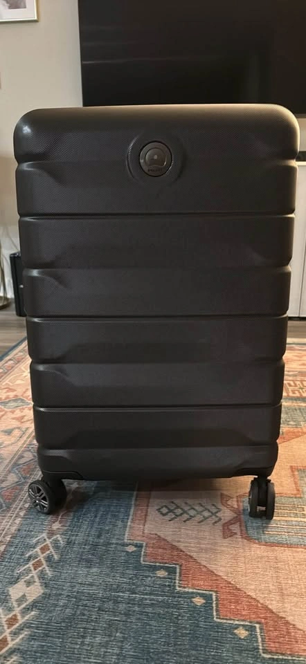 Luggage - photo 2