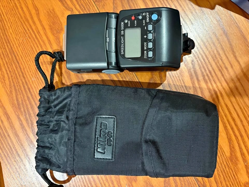 Nikon Speedlight SB-50DX Flash with SS-50 Case