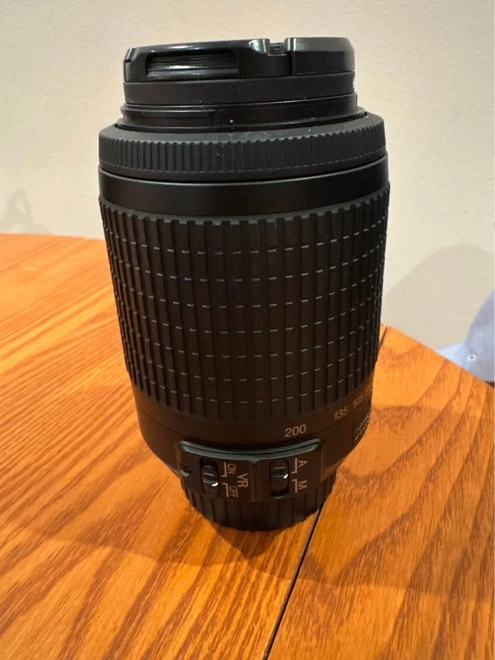 Nikon AF-S NIKKOR 55-200mm f/4-5.6G ED VR DX Lens - photo 3