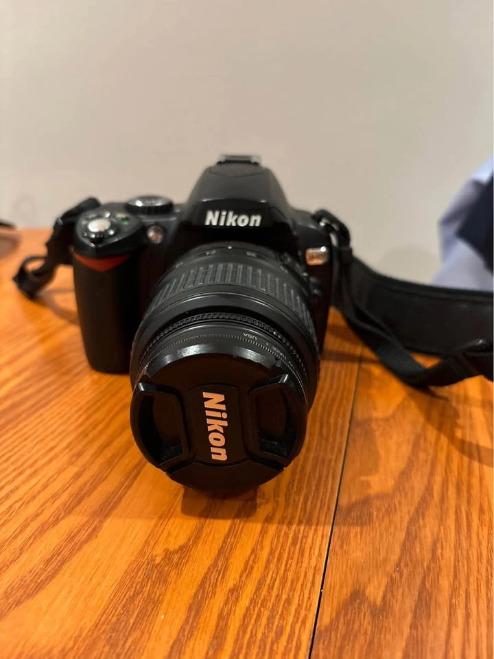 Nikon D40x DSLR Camera with 18-55mm Lens - photo 3