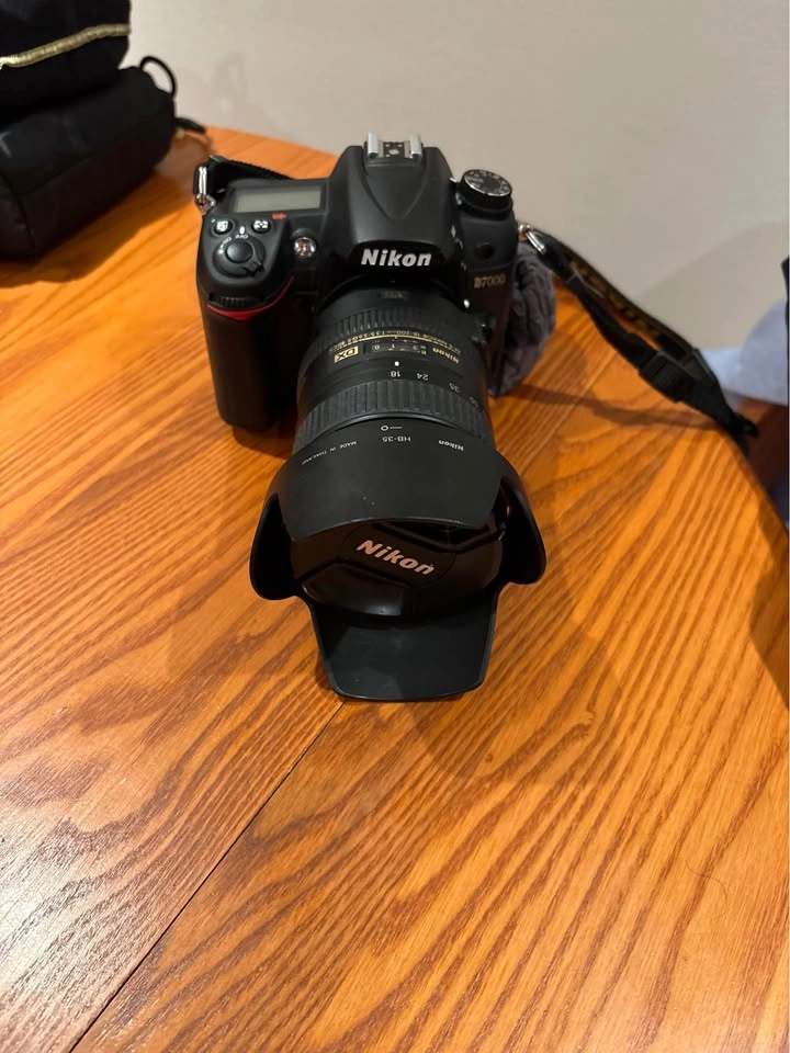 Nikon D7000 DSLR Camera with 18-200mm Lens and Accessories - photo 2