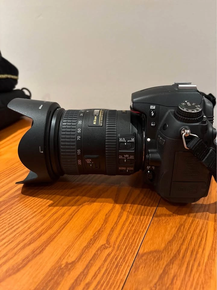 Nikon D7000 DSLR Camera with 18-200mm Lens and Accessories - photo 3