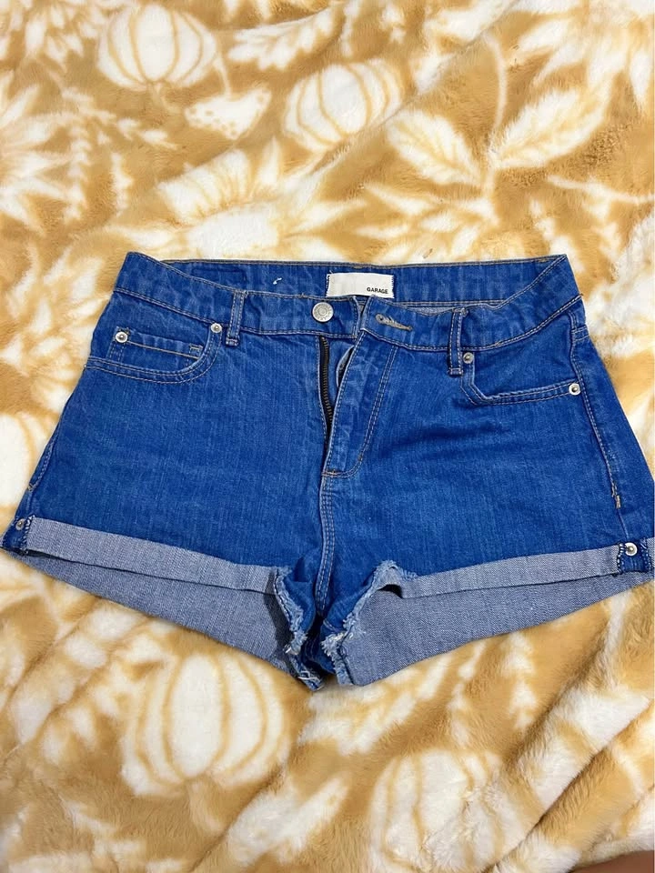 Garage shorts