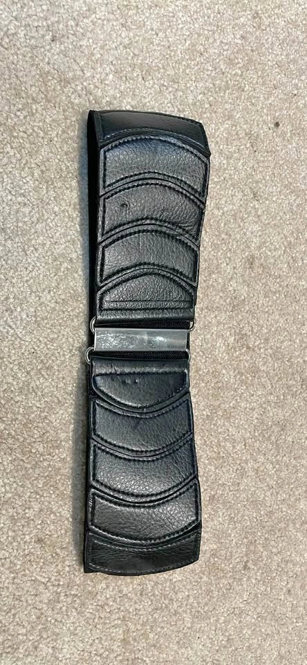 Black Faux Leather Elastic Cinch Belt