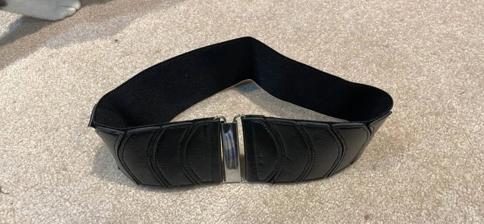 Black Faux Leather Elastic Cinch Belt - photo 2