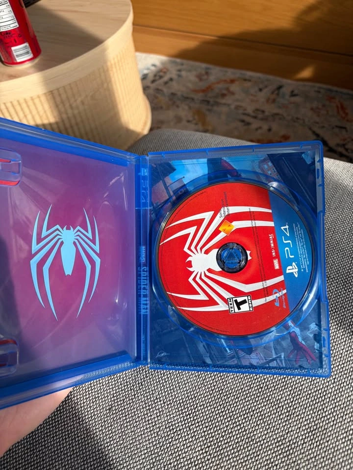Marvel Spider-Man PS4 - photo 2