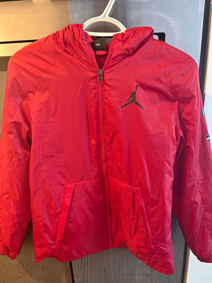 Nike Air Jordan Youth Fleece-Lined Windbreaker Jacket (Red)