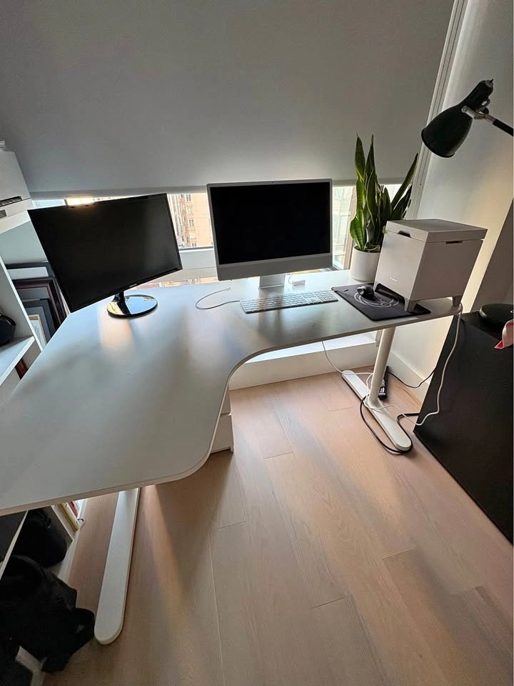 IKEA BEKANT Corner Desk, Right – White – 63”