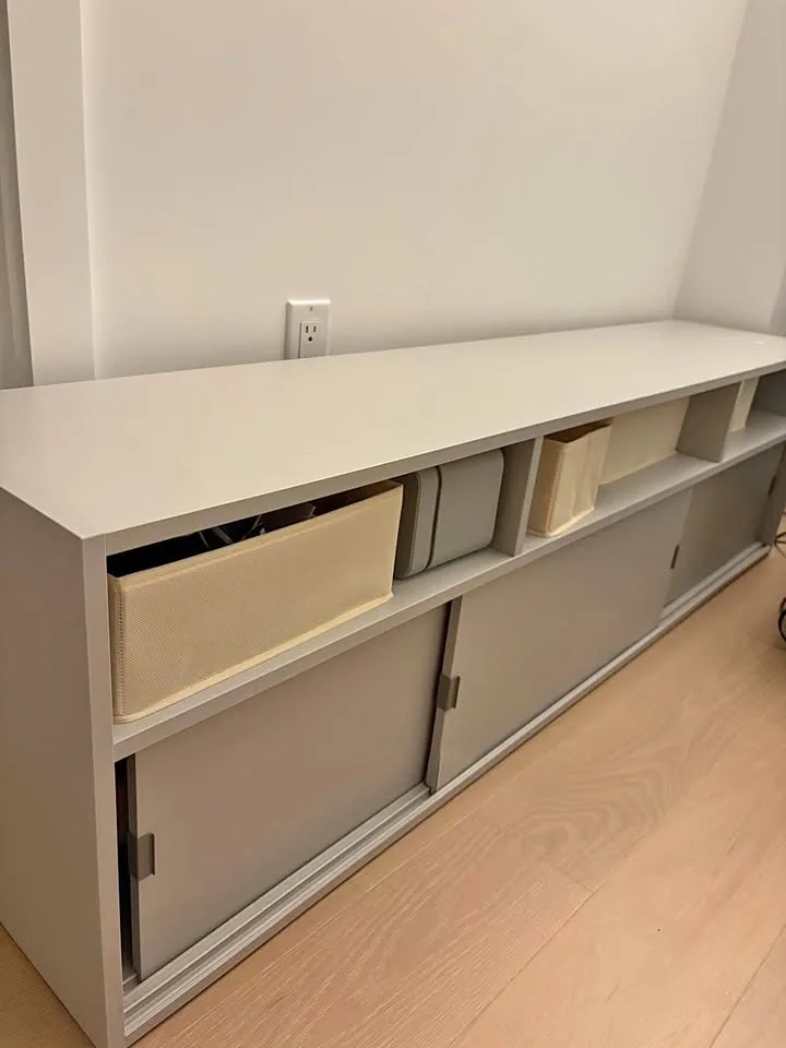 IKEA SPIKSMED TV Unit / Media Console – Light Gray – 61”