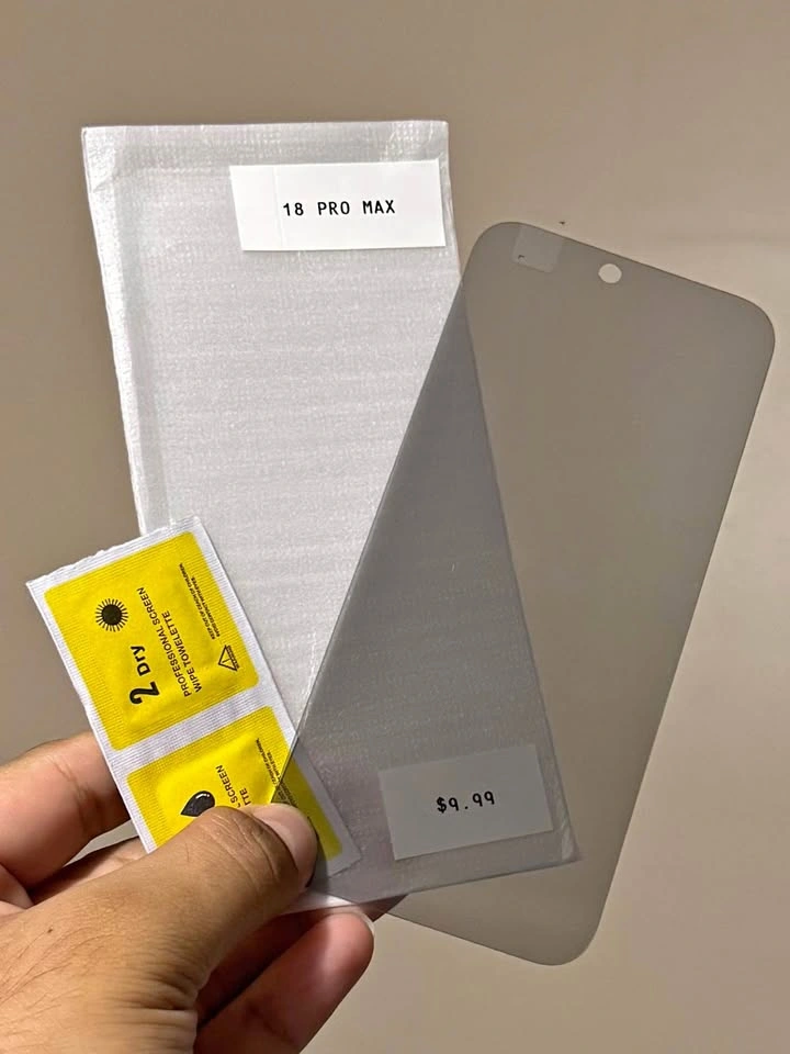 iPhone 18 PRO MAX privacy glass screen protector *NEW*