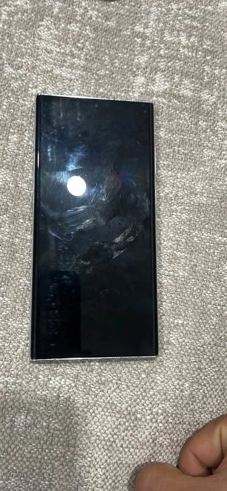 Samsung S22 - Battery issue, otherwise works perfectly - photo 2