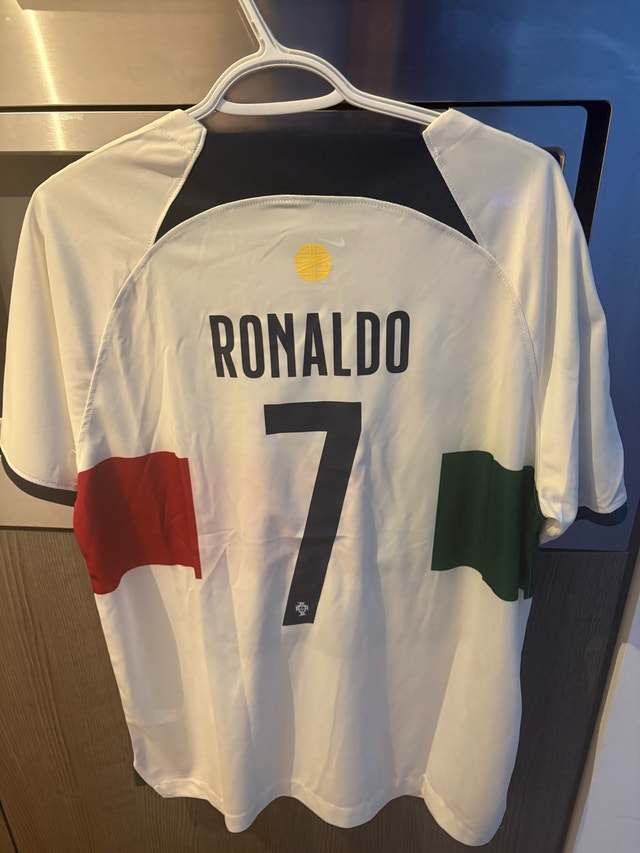 Nike Portugal Ronaldo Jersey- New with tags- XXL - photo 2