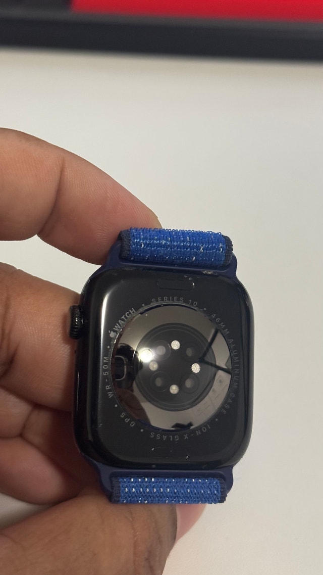 Apple Watch Series 10 46mm – GPS - photo 2