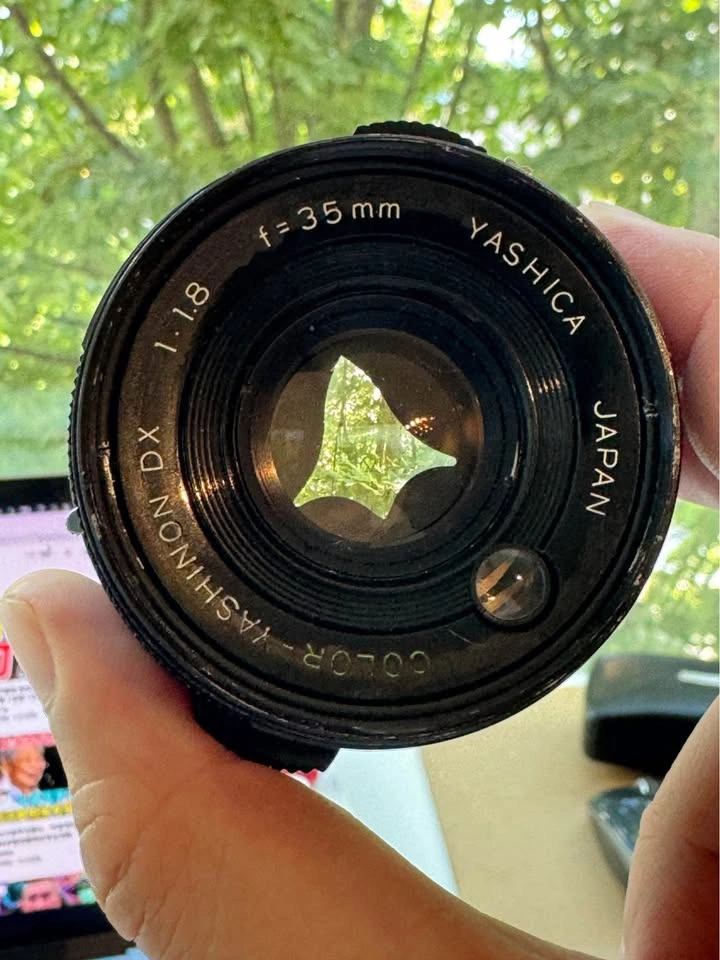 Sony E mount (for A7) Yashica 35mm f/1.8 - photo 3