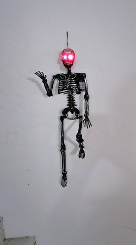 3ft Tall Light and Creepy Sounds Posable Halloween Skeleton - photo 4