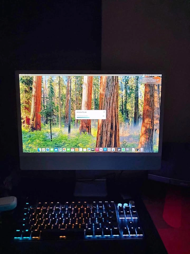 Apple iMac 24” M1 2021 – 8GB RAM / 256GB SSD + Keyboard & Mouse