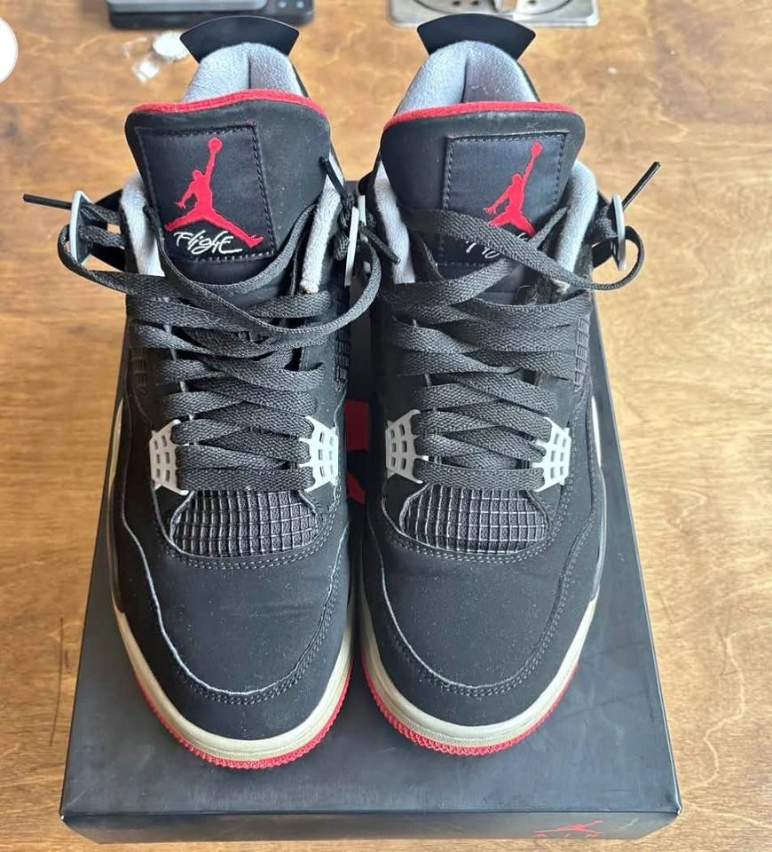 Jordan 4 Retro Bred