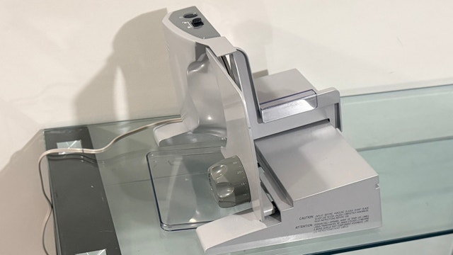 Bravetti Electric Food Slicer — Adjustable Thickness - photo 2