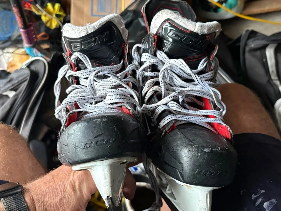 CCM Jetspeed skates size 5.5 $55 firm - photo 2