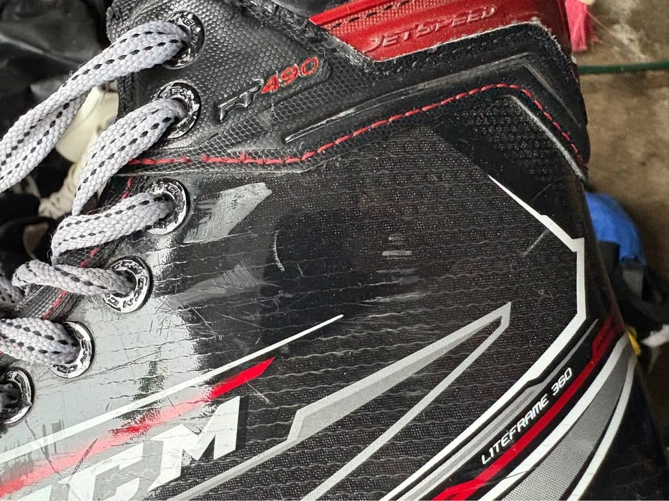 CCM Jetspeed skates size 5.5 $55 firm - photo 5