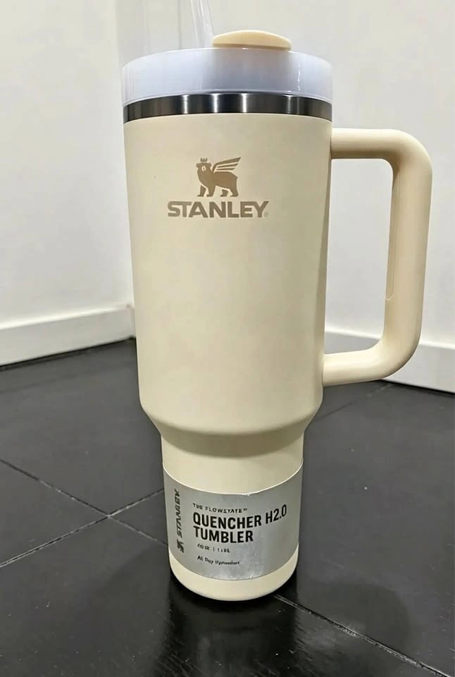 Stanley Quencher H2.0 Tumbler with Handle & Straw 40 oz Cream