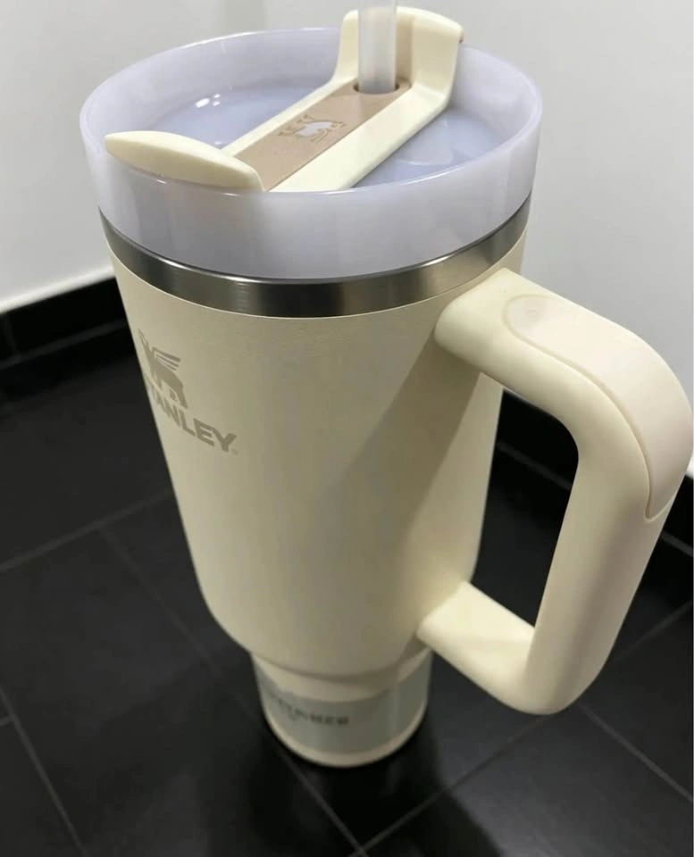 Stanley Quencher H2.0 Tumbler with Handle & Straw 40 oz Cream - photo 3