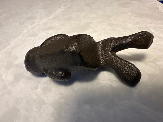 Small cast iron frog figurine - photo 3