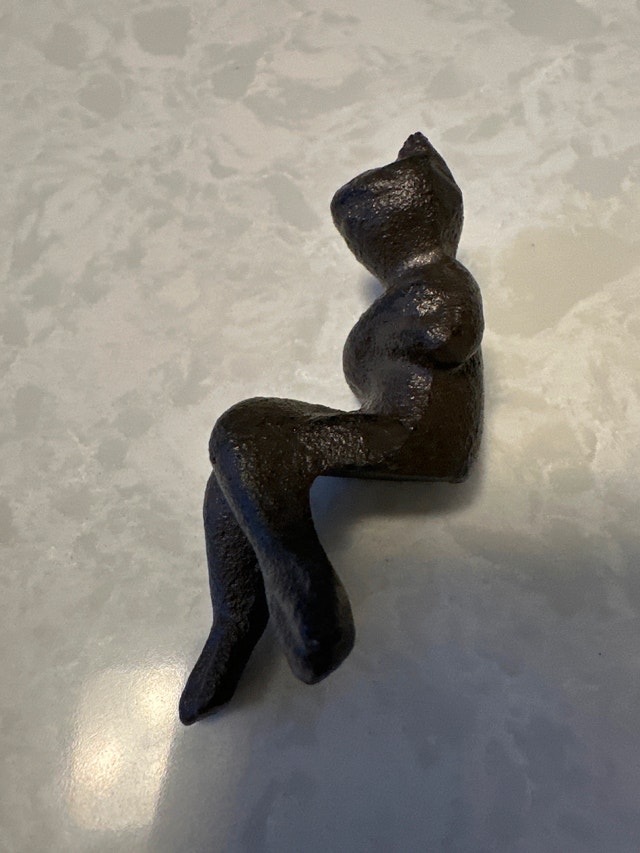 Small cast iron frog figurine - photo 4