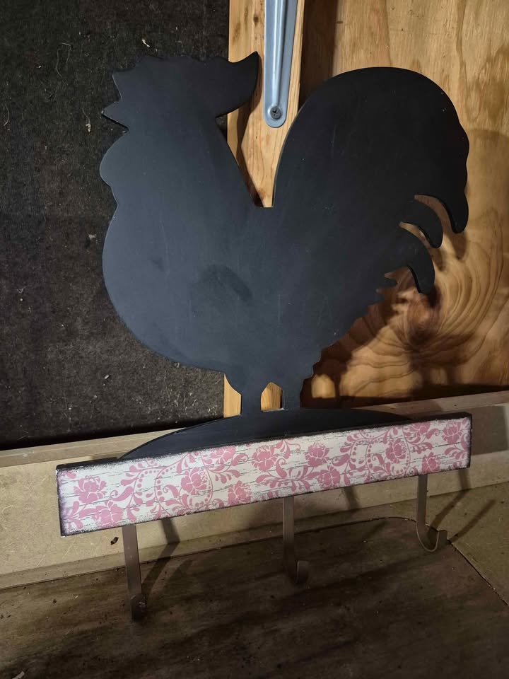 Chicken silhouette with hooks - photo 2