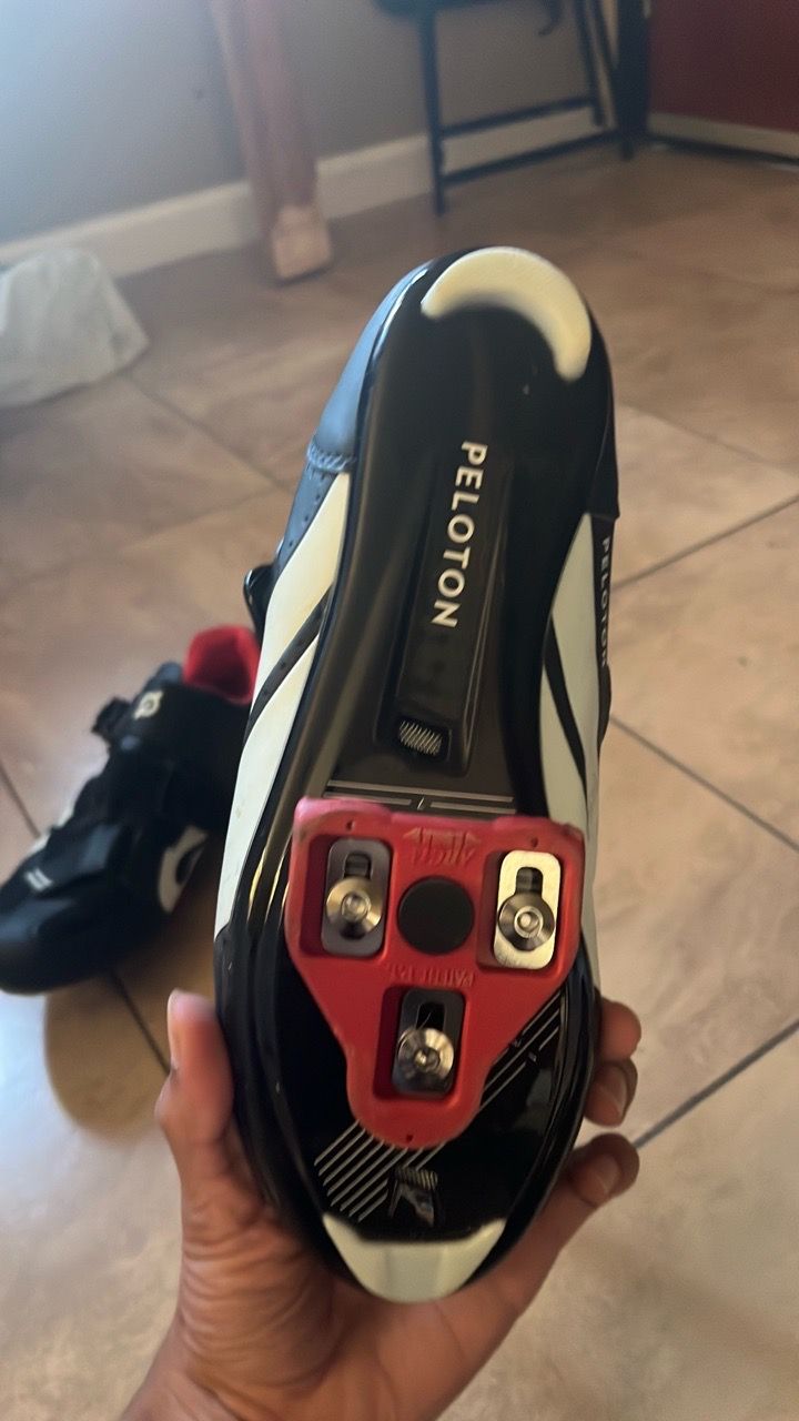 Peloton shoe clips - photo 2